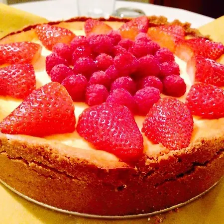 Piero Della Francesca Hotell